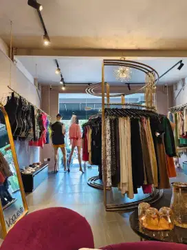 Over Contract 3 Levels Shop In Jl Echo Beach Canggu Bali