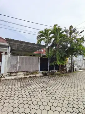 Rumah Bagus Lokasi Strategis Pondok Indah Wiyung Surabaya