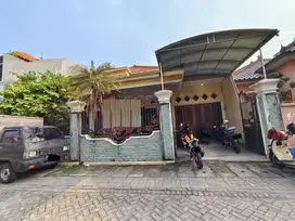 Rumah Bagus Bisa untuk Tempat Tinggal Dan Usaha Jemursari Surabaya