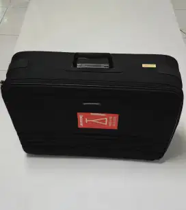 Tas Koper Pierre Cardin Black Lumayan Besar