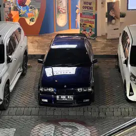 bmw e36 320i limited edition (daily use)