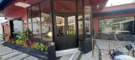 RESTO JL OPAK SIAP PAKAI STRATEGIS, PARKIR LUAS