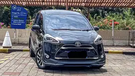 Toyota Sienta Q 2017 at siap pakai