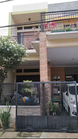 Dijual Rumah 2.5 lantai Di Duren Sawit Baru