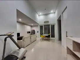Disewakan Rumah 1 Lantai Furnish Baru Renovasi di Cluster Kingstown