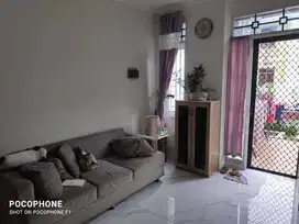 Jual Secepatnya Rumah Cantik Minimalis di Mutiara Taman Palem JakBar