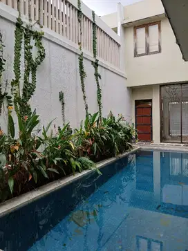 For rent a modern house in a compound in Kemang, South