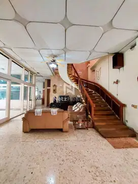 Rumah kebayoran baru strategis Jln Lauser dekat Mayestik
