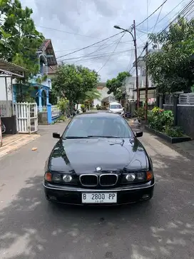Dijual BMW E39 528i