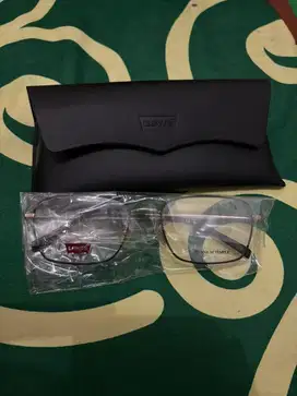 Levi's Kacamata Pria F LV5 S7018/F 146 55