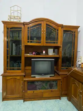 Almari bekas / bufet kayu jati