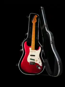 Fender stratocaster japan st57 red candy aple 1999