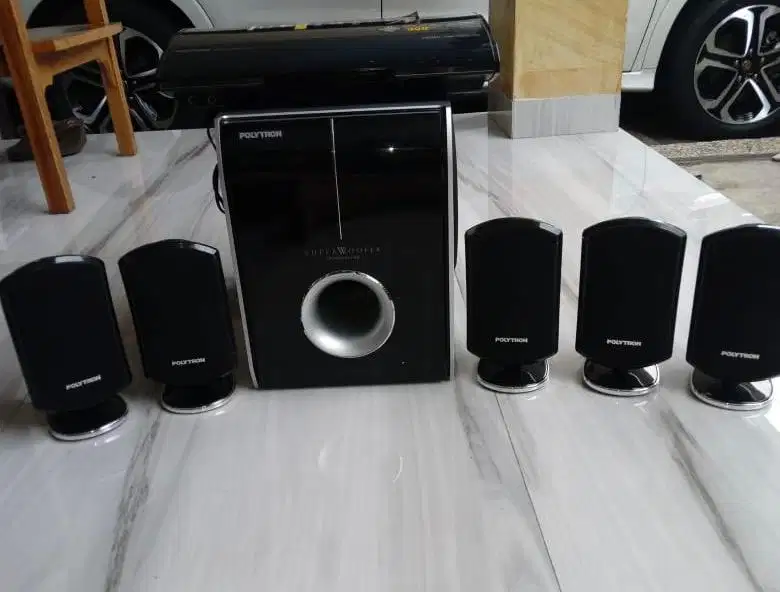 HOME THEATRE POLYTRON
