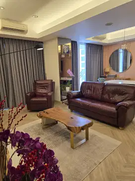 Dijual 3 Bedroom The Royale Springhill Bugari Tower