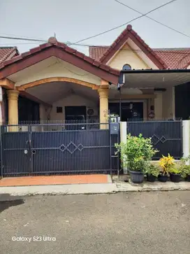 Di Jual Cepat Rumah Siap Huni 1 1/2 Lantai di Taman Pabuaran Tangerang