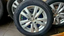 Velg + Ban Ori copotan Ertiga 90% mulus (free Shock Depan ori copotan)