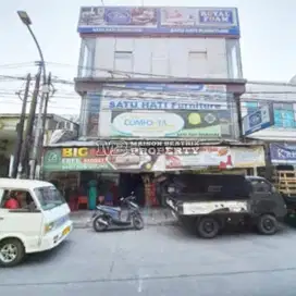 DISEWAKAN RUKO GANDENG 3 LT LOKASI STRATEGIS DEPAN PASAR CIPUTAT