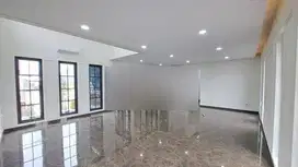 The Icon Rumah Luas 378m2 Renovated,siap Huni 6,5M Nego