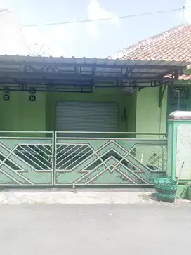 Dijual Rumah Villa di KLATEN SOLO   Gergunung, Klaten Utara  Siap Huni