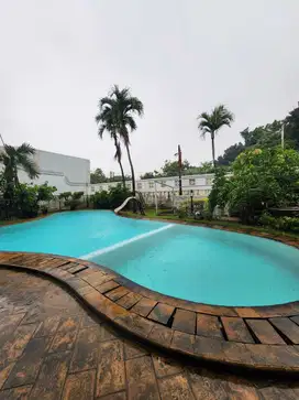 Rumah Mewah 2 Lantai, Kolam Renang Semi Furnished di Pondok Indah