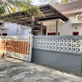 Di jual rumah area sleman barat
