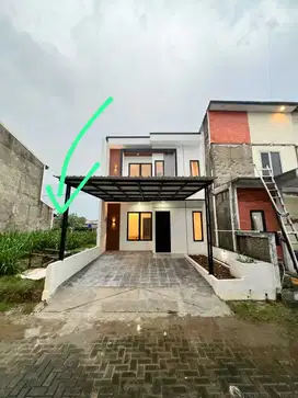 DIJUAL RUMAH MODERN MEZZANINE RASA 2 LANTAI DI PAMULANG
