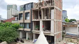 Dijual Rumah 4 Lantai Unfurnished SHM Dekat Kemayoran, Akses 1 Mobil