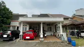 Rumah 2 Carport 6 Menit ke Fresh Market Kota Wisata Siap Huni J-13356