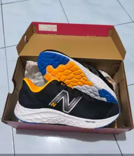 Sepatu new balance run size 40 murah