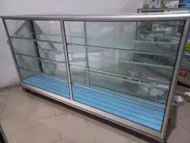 Dijual Etalase Bekas kondisi Masih Mulus
