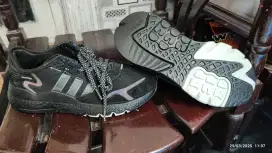 Adidas Nite jogger fullblack 41 Mulus