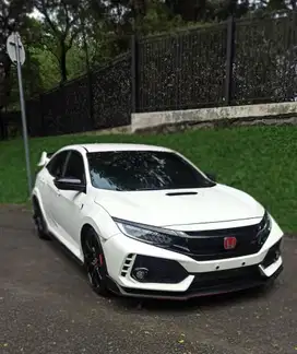 Honda Civic 2.0 Type R 2018 Low KM Like New