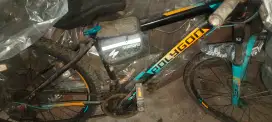 Sepeda MTB POLYGON kondisi masih bagus