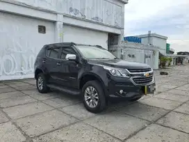 trailblazer 2.5 ltz diesel 2017 hitam nik 2017