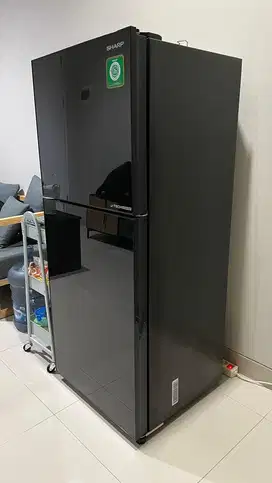 Kulkas Sharp 2 pintu