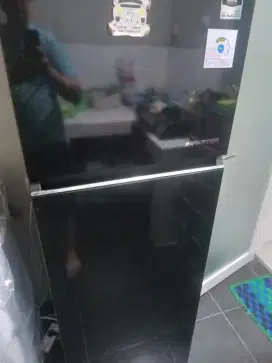 Kulkas aqua 2 pintu