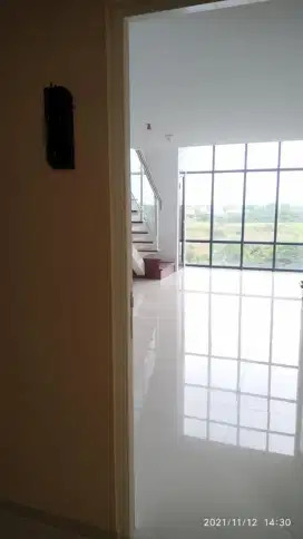 Jual cepat SoHO CORNELL siap pakai