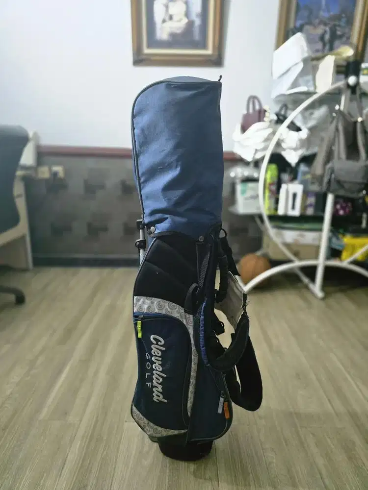 Stik Golf Anak merk Cleveland