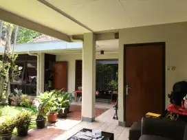 Rumah siap huni lokasi Dago, Bandung Kota