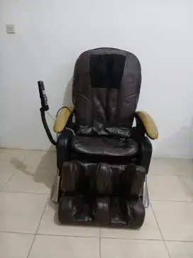 Kursi pijat elektrik