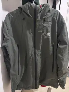 Jaket gorpcore warna hijau size L