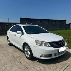 Mobil sedan Geely