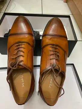 Sepatu pedro ori like new 99% size 41