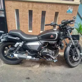 Dijual BENELLI 200 PEMAKAIAN WANITA