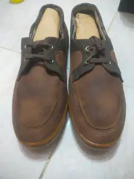 Sepatu second casual Fred predy