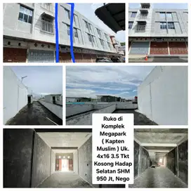 Ruko depan Melenium plaza Medan kota