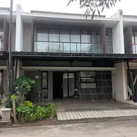 Rumah Dijual Golden City Cluster Greenwood Bekasi Utara