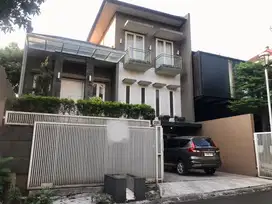Rumah kondisi bagus , harga nego