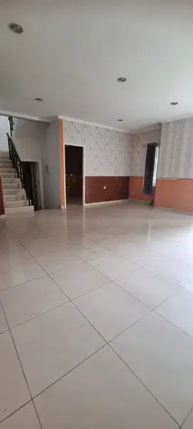 Rumah Green Lake cluster Eropa hanya 90 juta