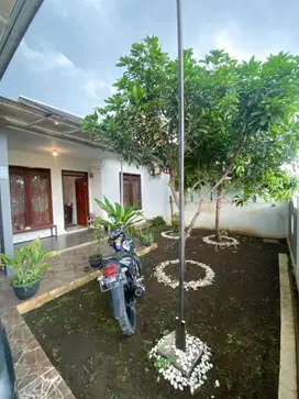 Rumah semi furnish di Komplek Cisaranten Bandung